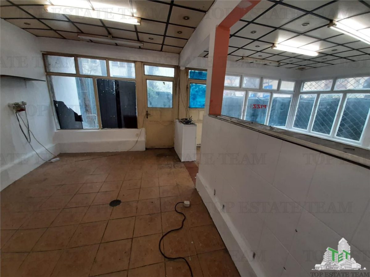 Spatiu comercial cu teren si 2 locuri de parcare in zona Sebastian-Dunavat - foto 3