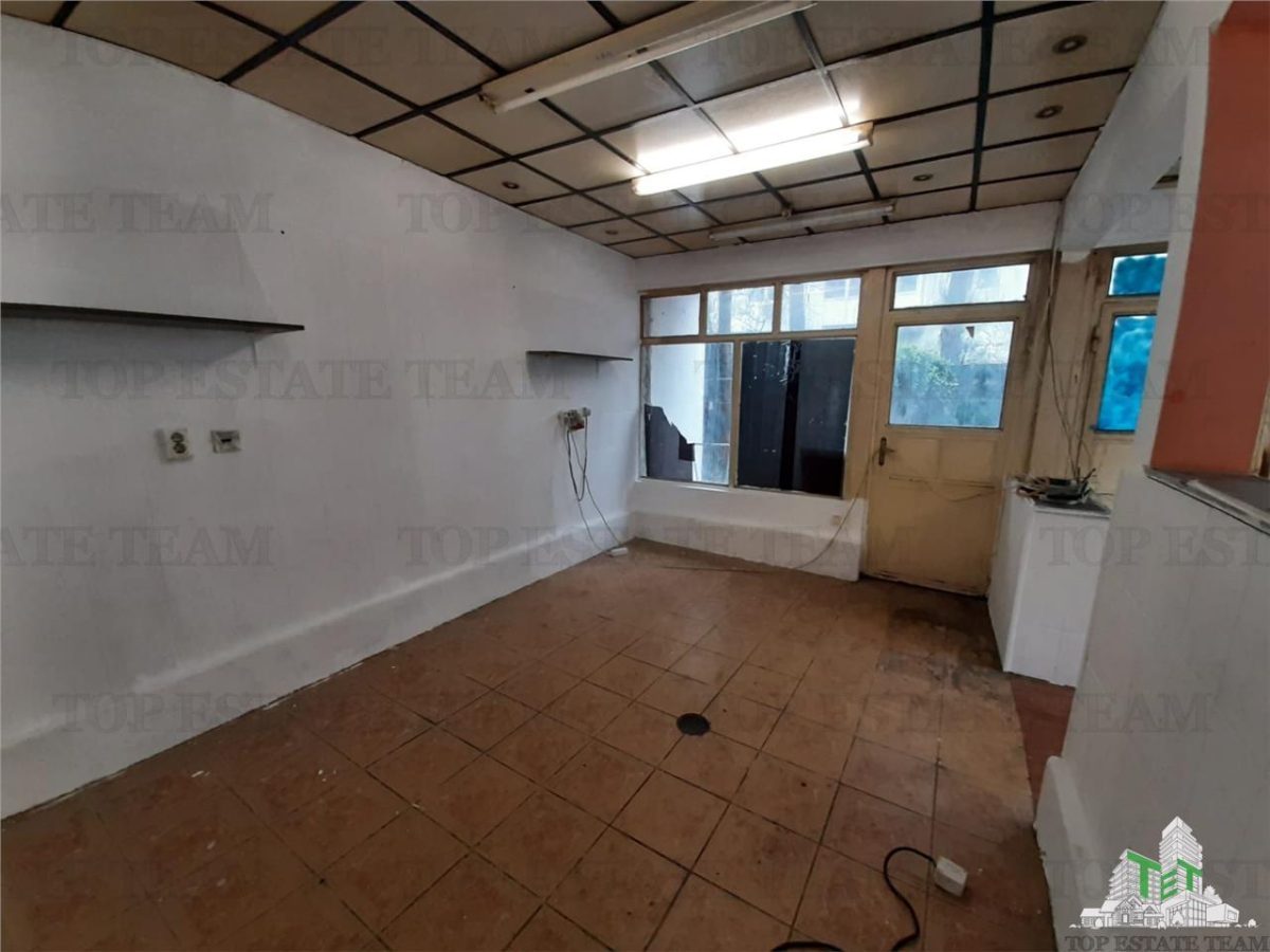 Spatiu comercial cu teren si 2 locuri de parcare in zona Sebastian-Dunavat - foto 5