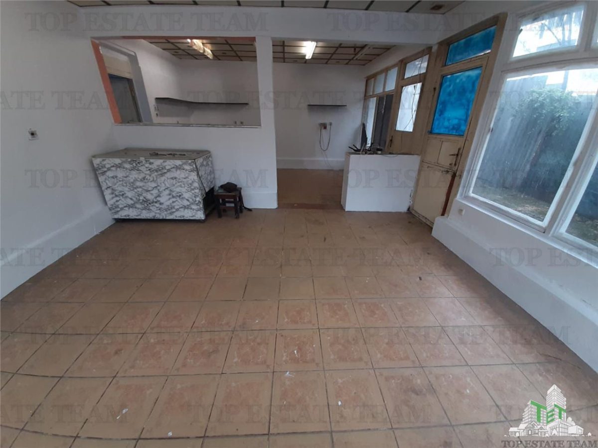 Spatiu comercial cu teren si 2 locuri de parcare in zona Sebastian-Dunavat - foto 9