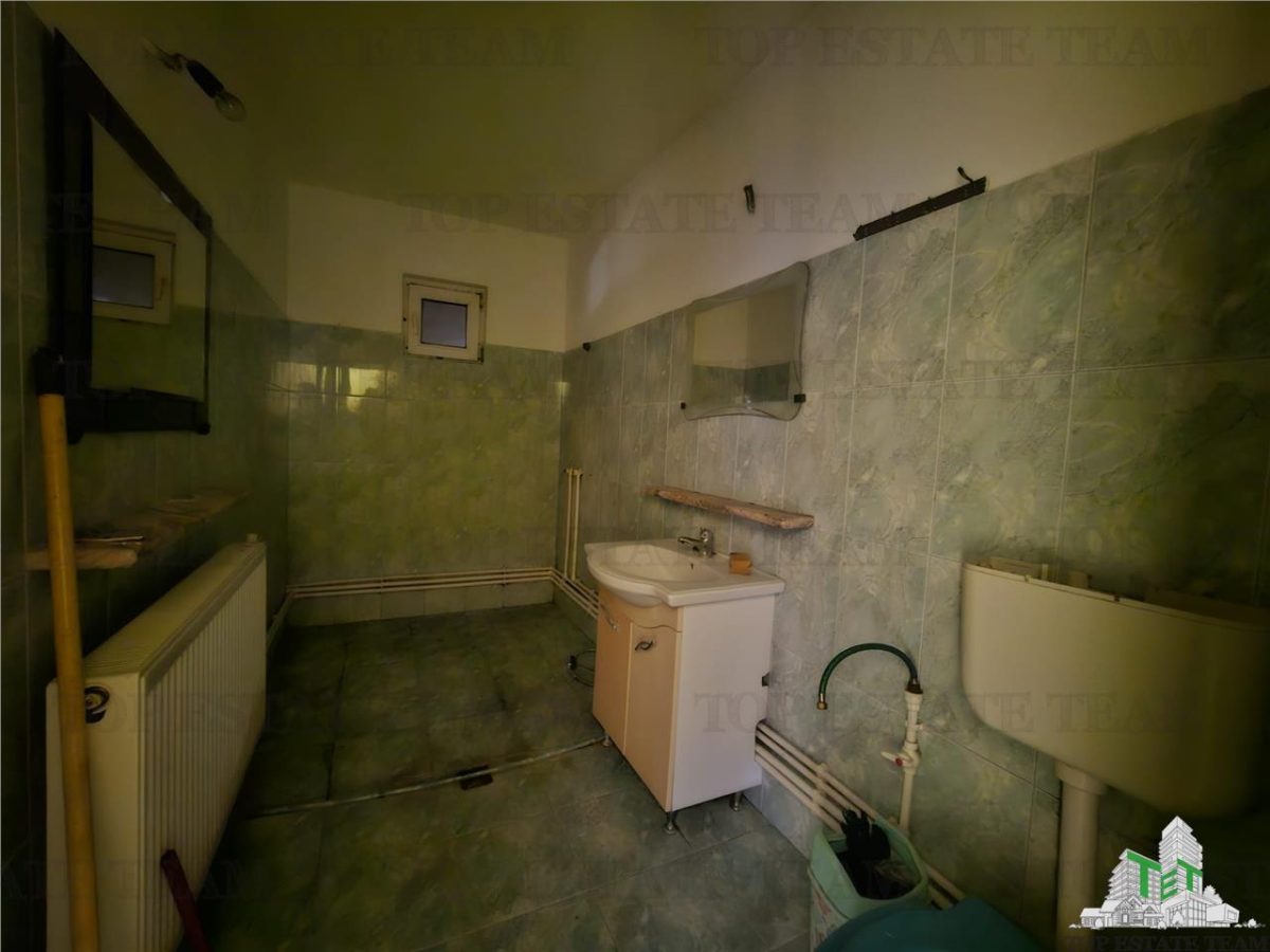 Casa 4 camere plus anexe zona gara Medgidia, Constanta - foto 17