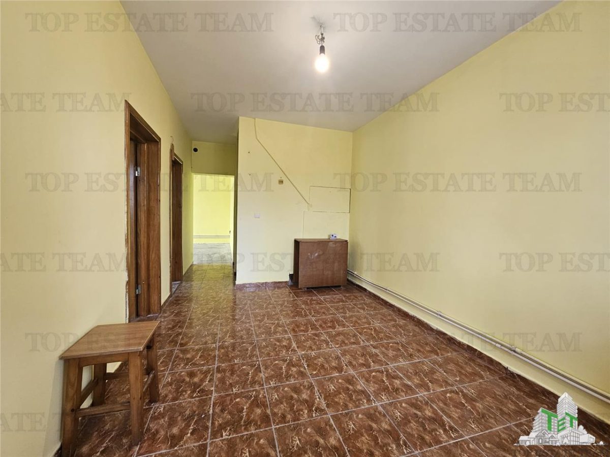 Casa 4 camere plus anexe zona gara Medgidia, Constanta - foto 4