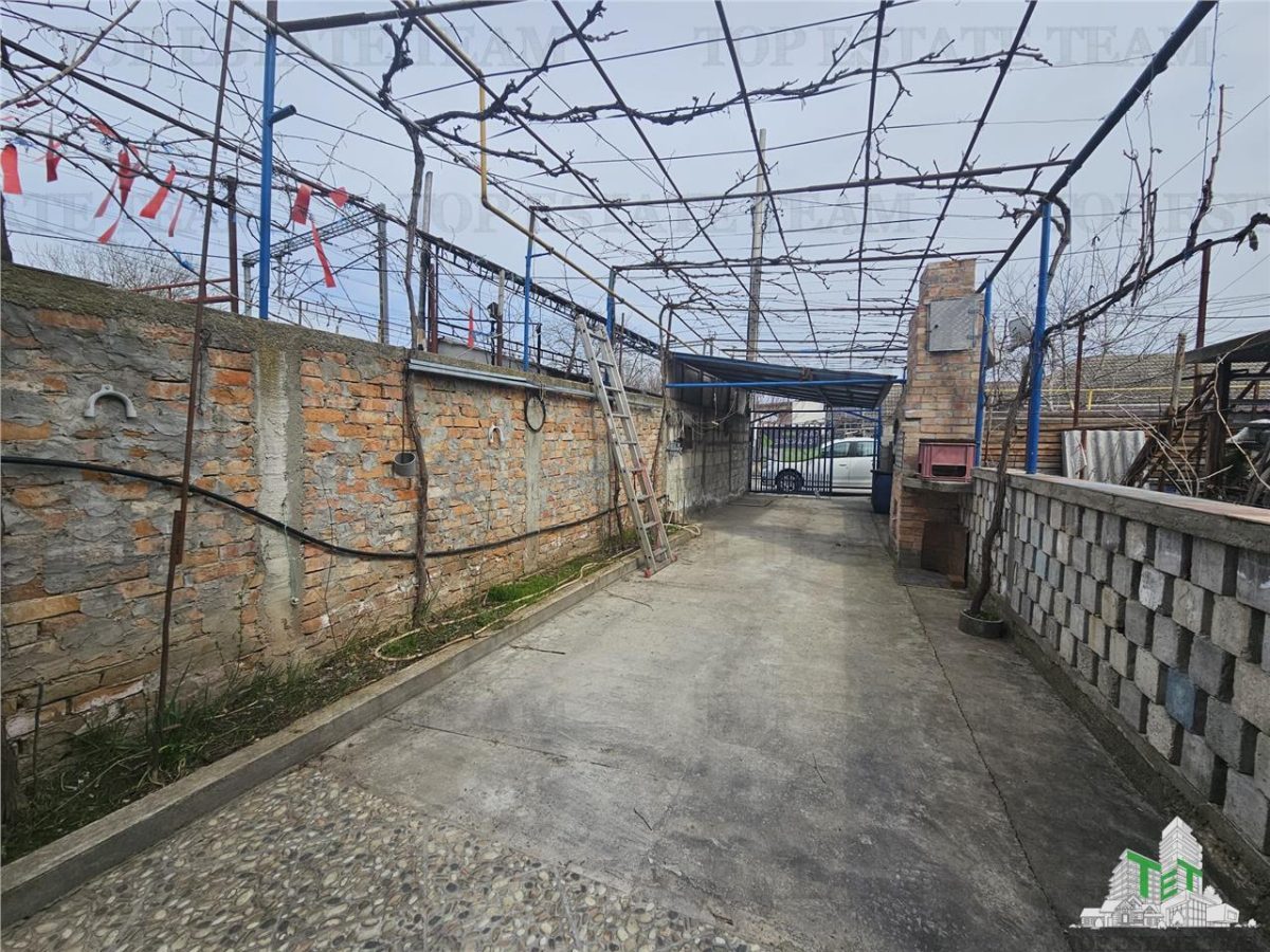 Casa 4 camere plus anexe zona gara Medgidia, Constanta - foto 10