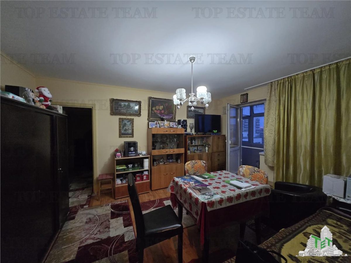 Apartament 3 camere metrou  Favorit - Bucuresti