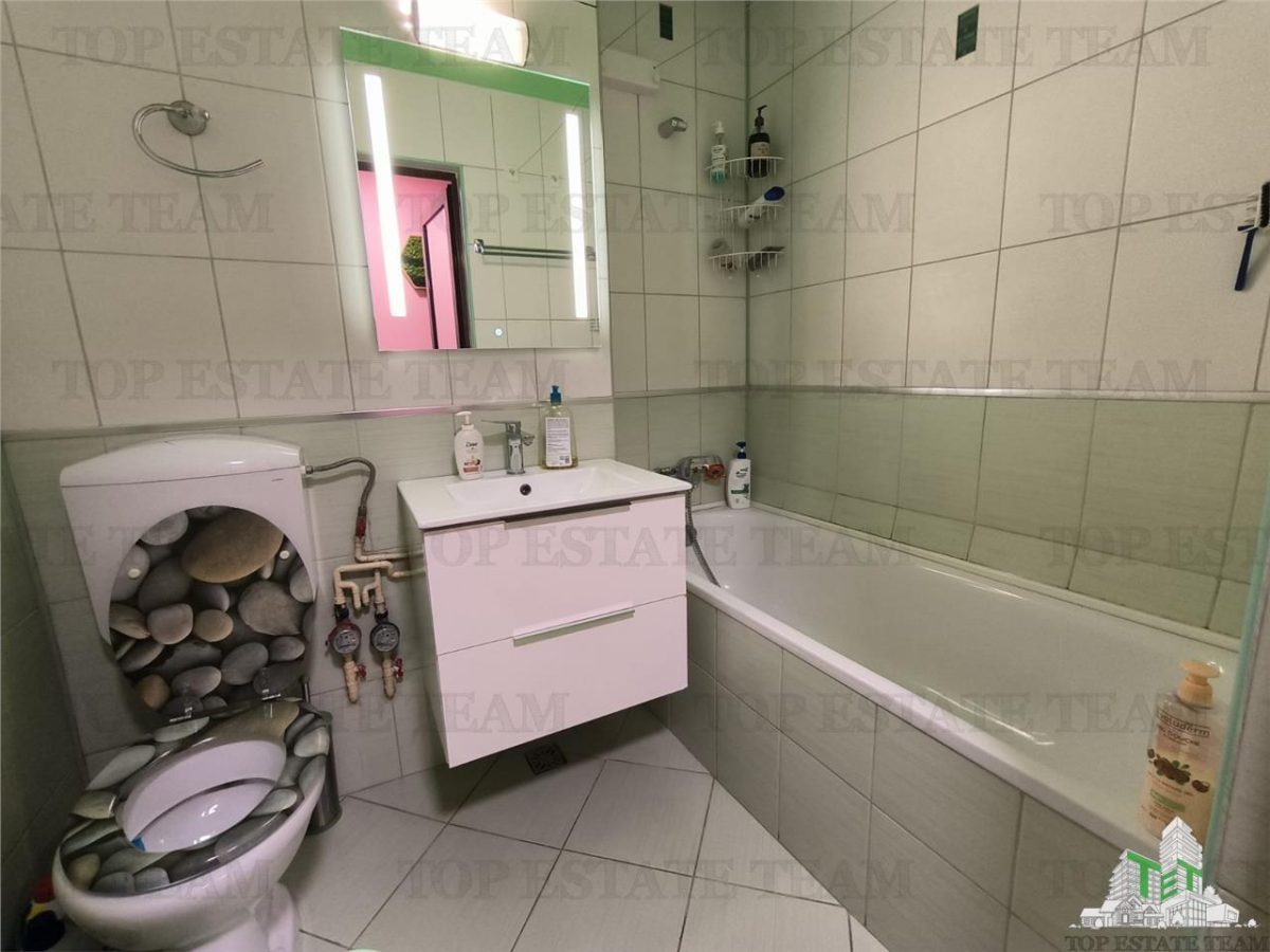 Apartament de vanzare 3 camere amenajat cu gust in zona Giulesti - foto 8