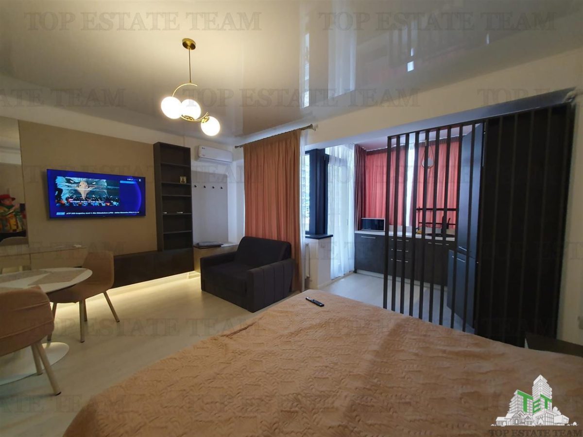 Pachet Investitional pe litoral 2 camere si 2 garsoniere vecine - 