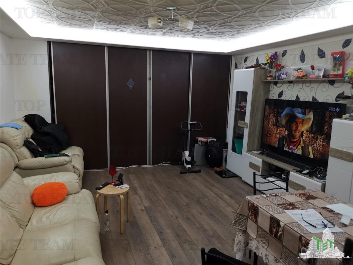 Garsoniera transformata Ã®n  2 cam. 41 mp, 1 Decembrie-Ilfov - 