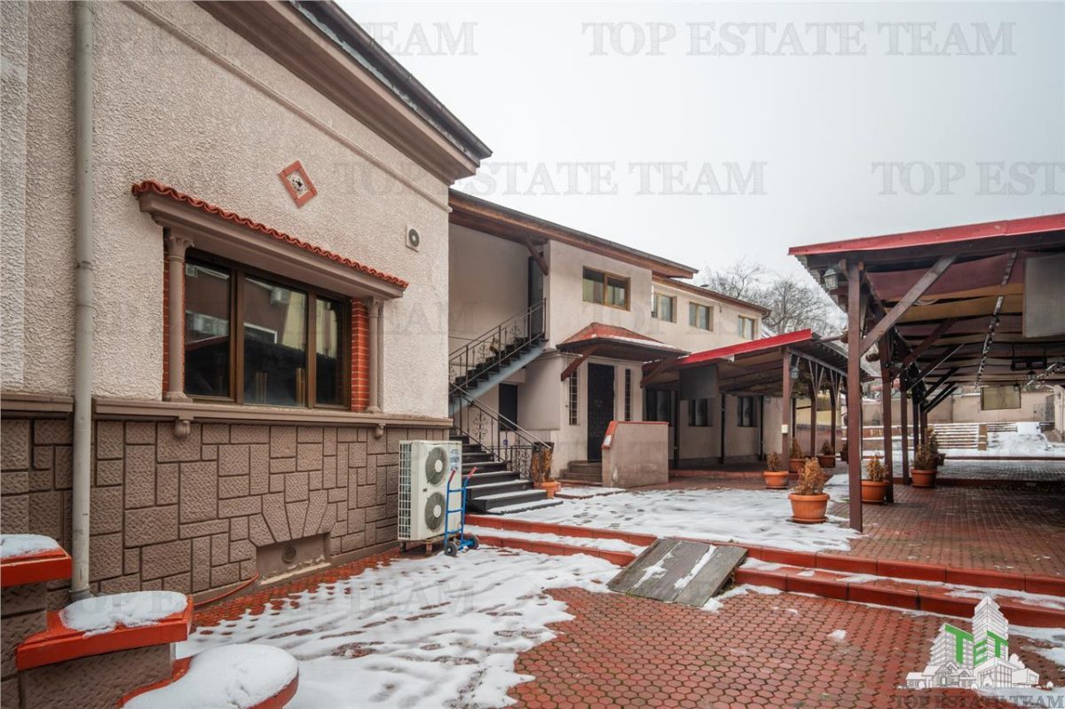 Proprietate Piata Unirii - teren  1000mp +  2 constructii - foto 19