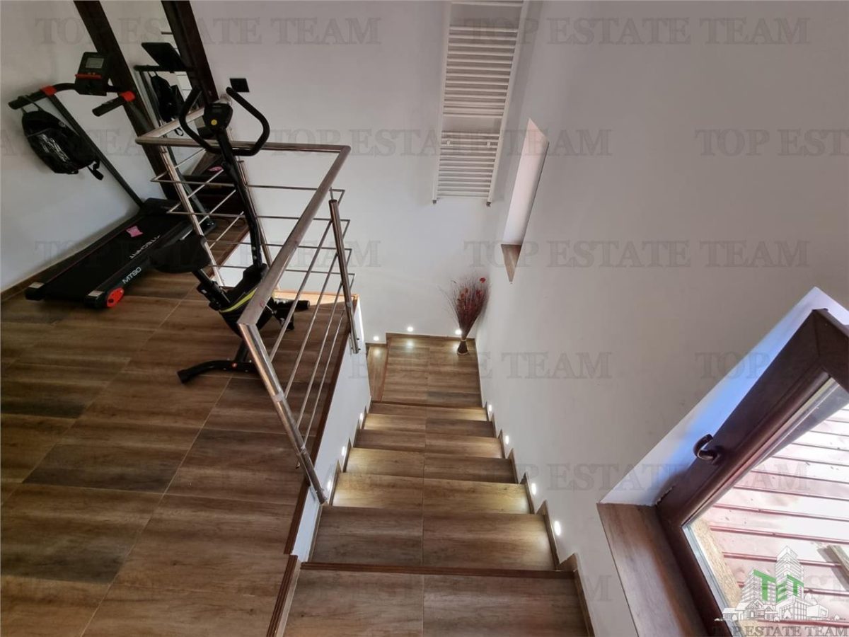 2 case  la pret de una in Valu lui Traian, Constanta - foto 11