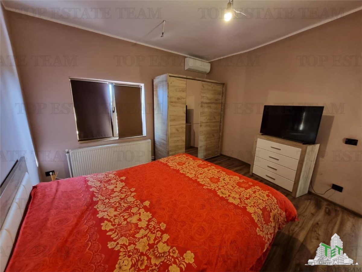 2 case  la pret de una in Valu lui Traian, Constanta - foto 14