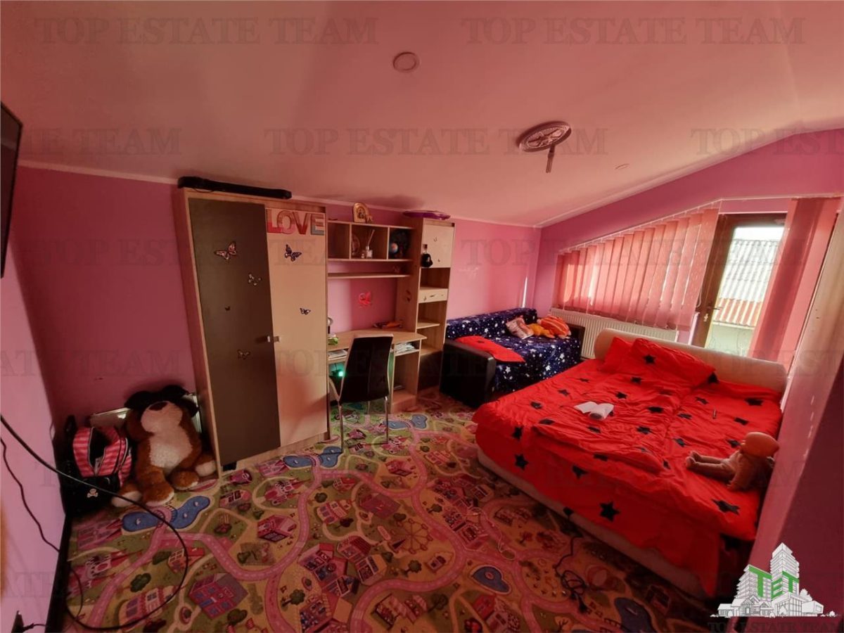 2 case  la pret de una in Valu lui Traian, Constanta - foto 3