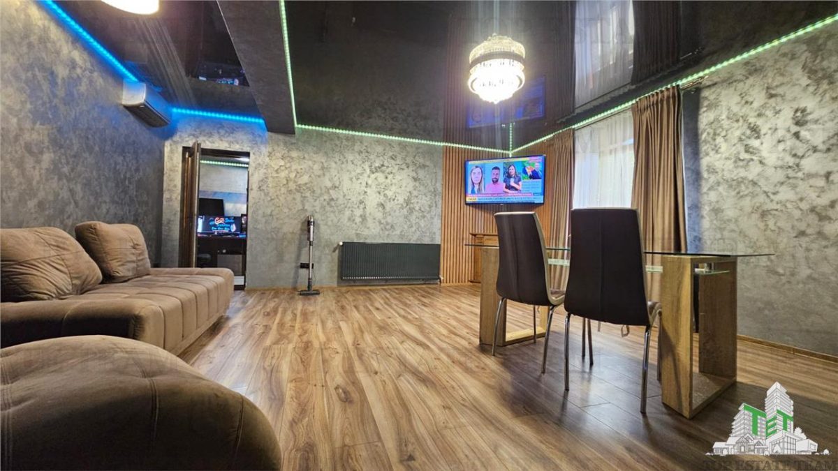 2 case  la pret de una in Valu lui Traian, Constanta - foto 5