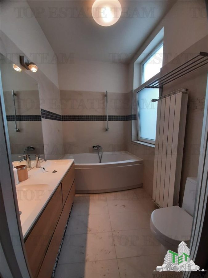 Parcul Carol_Marasesti liber- deosebit - foto 12