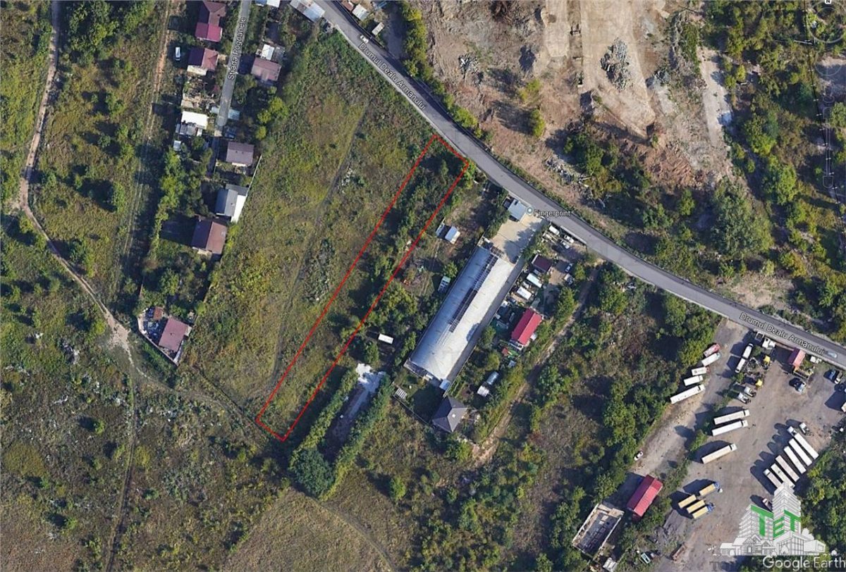 Teren intravilan 2449 mp in Berceni, langa stadionul K9 - foto 2