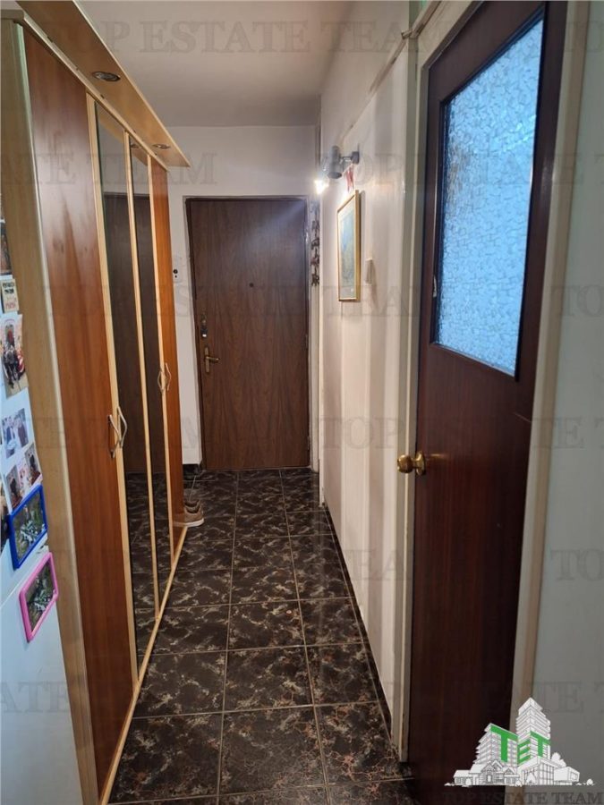 apartament 2 camere cu spatiu generos - foto 6