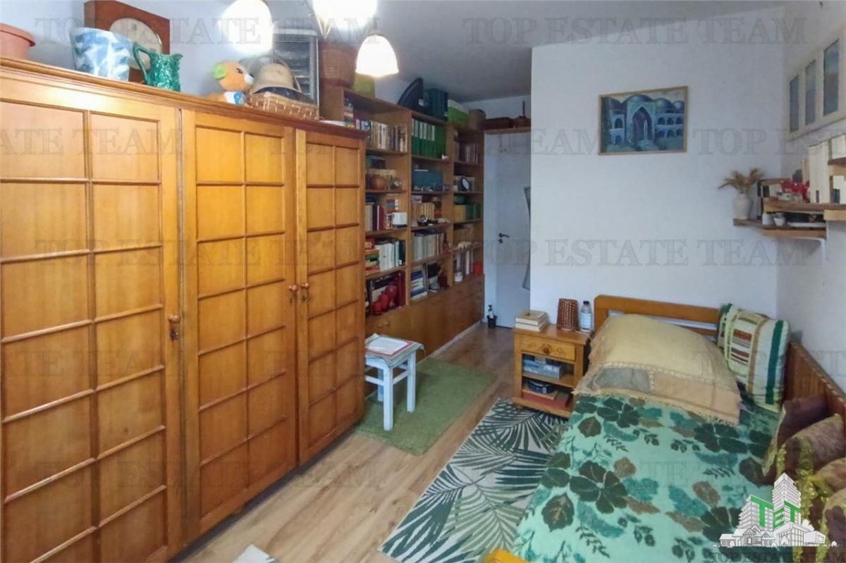 Apartament 2 camere zona Titan, curte proprie 37mp in vila - foto 5