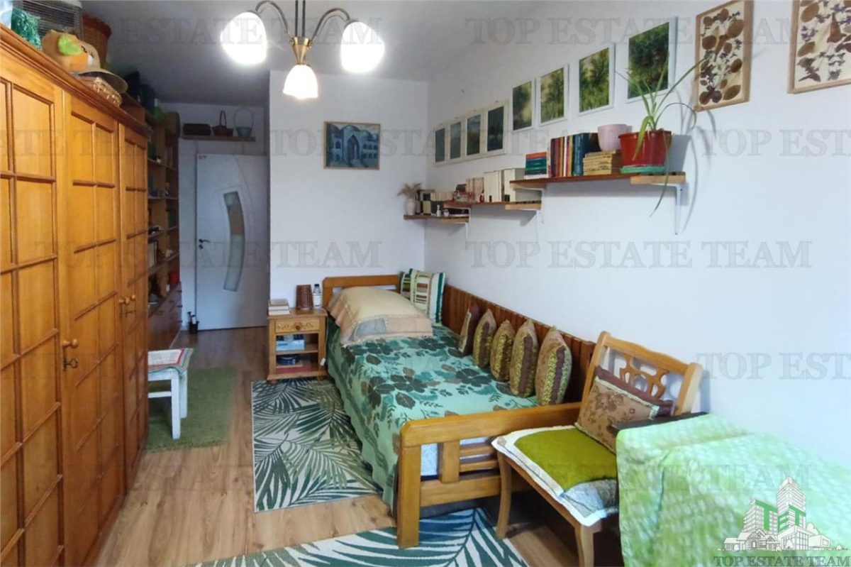 Apartament 2 camere zona Titan, curte proprie 37mp in vila - foto 9