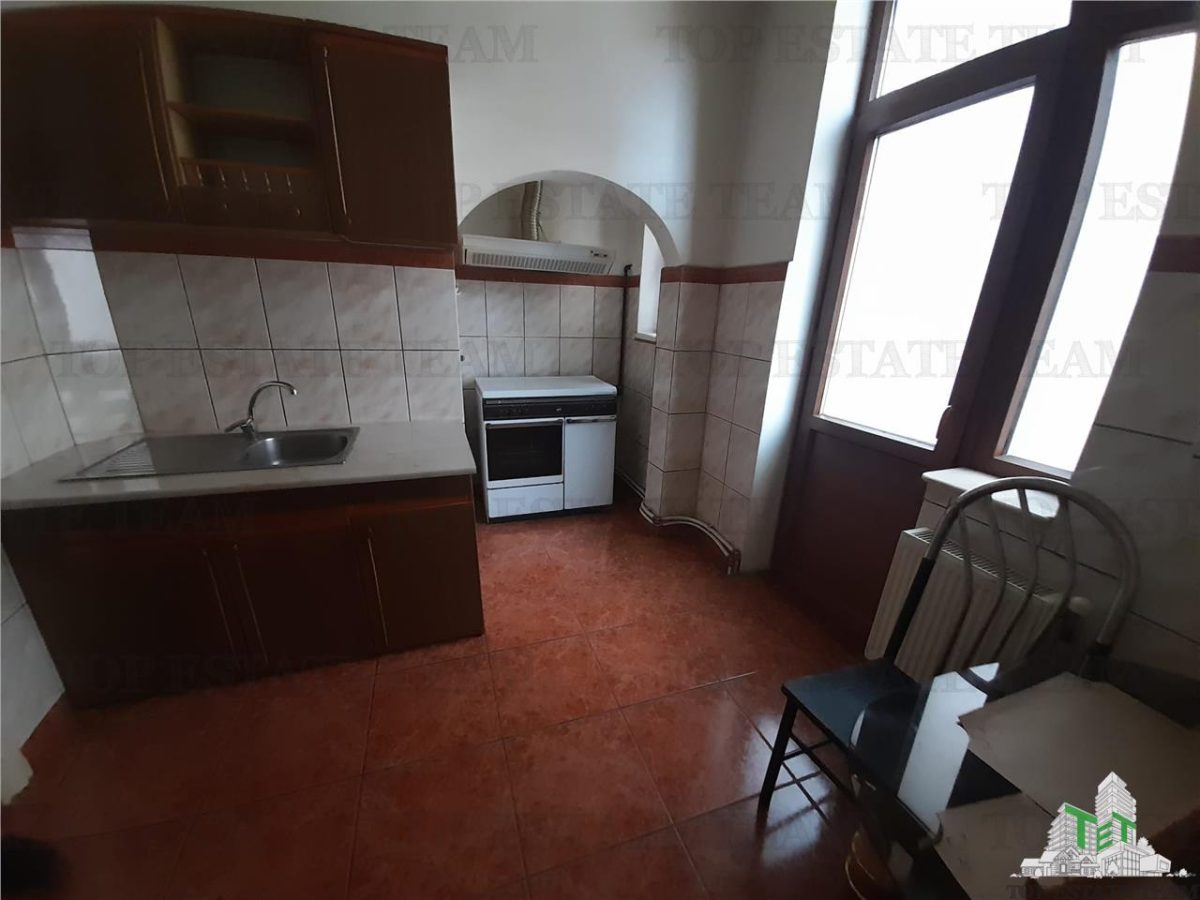 Piata Unirii  chiar la metrou in exclusivitate vanzare 2 camere cu loc de parcare - foto 15