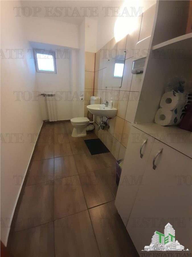 Piata Unirii  chiar la metrou in exclusivitate vanzare 2 camere cu loc de parcare - foto 9