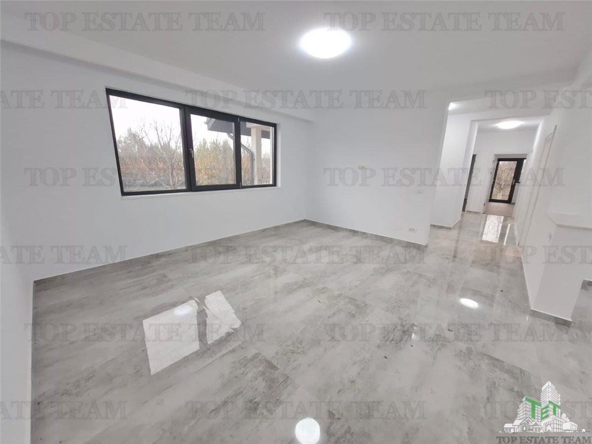 For Sale Casa Vlasiei/Livada si curte generoasa - foto 8