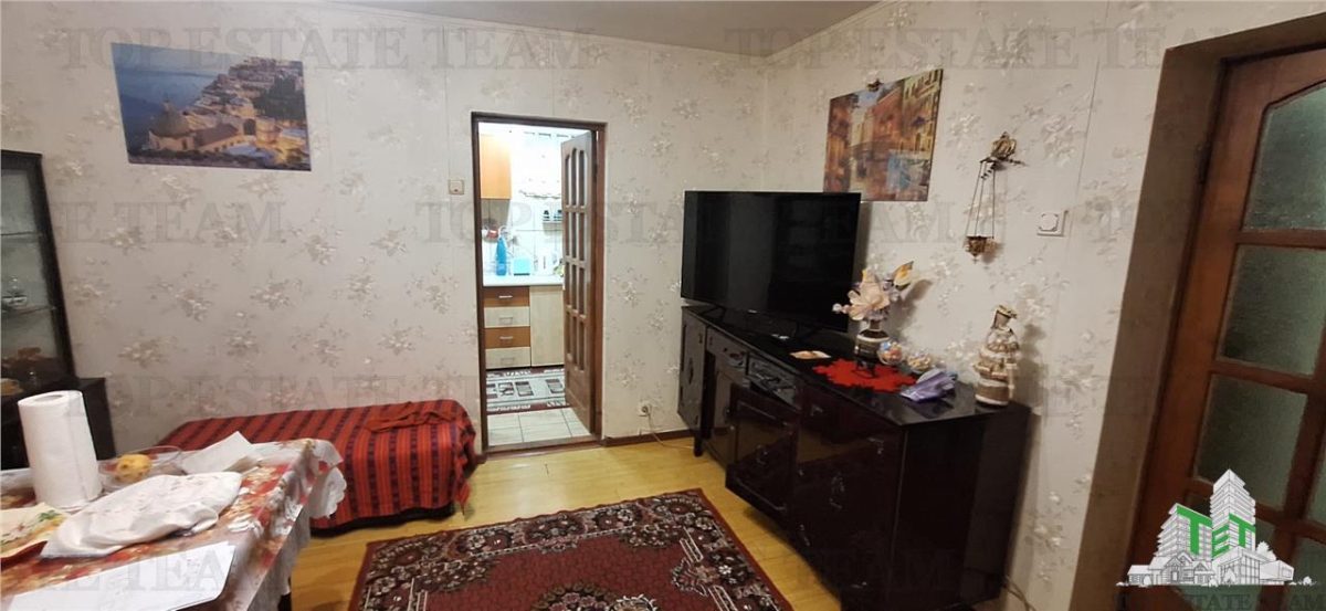 Casa  spatioasa cu 5 camere si curte proprie in Zona Bratianu, Constanta - foto 2