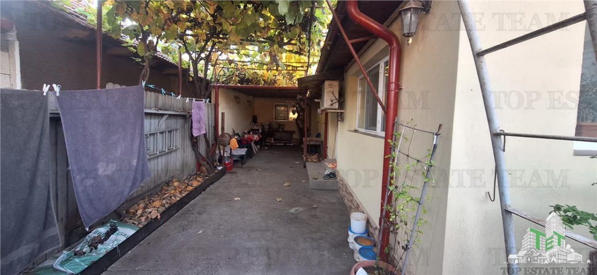 Casa  spatioasa cu 5 camere si curte proprie in Zona Bratianu, Constanta - foto 11