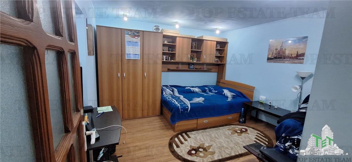 Casa  spatioasa cu 5 camere si curte proprie in Zona Bratianu, Constanta - foto 3