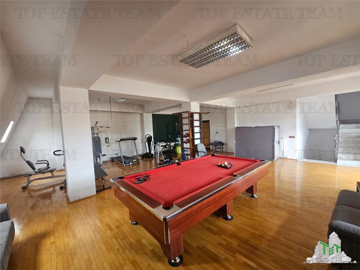 Vila spatioasa 670mp utili in zona Gorjului-Uverturii - foto 2