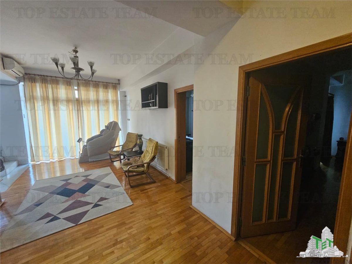 Vila spatioasa 670mp utili in zona Gorjului-Uverturii - foto 10