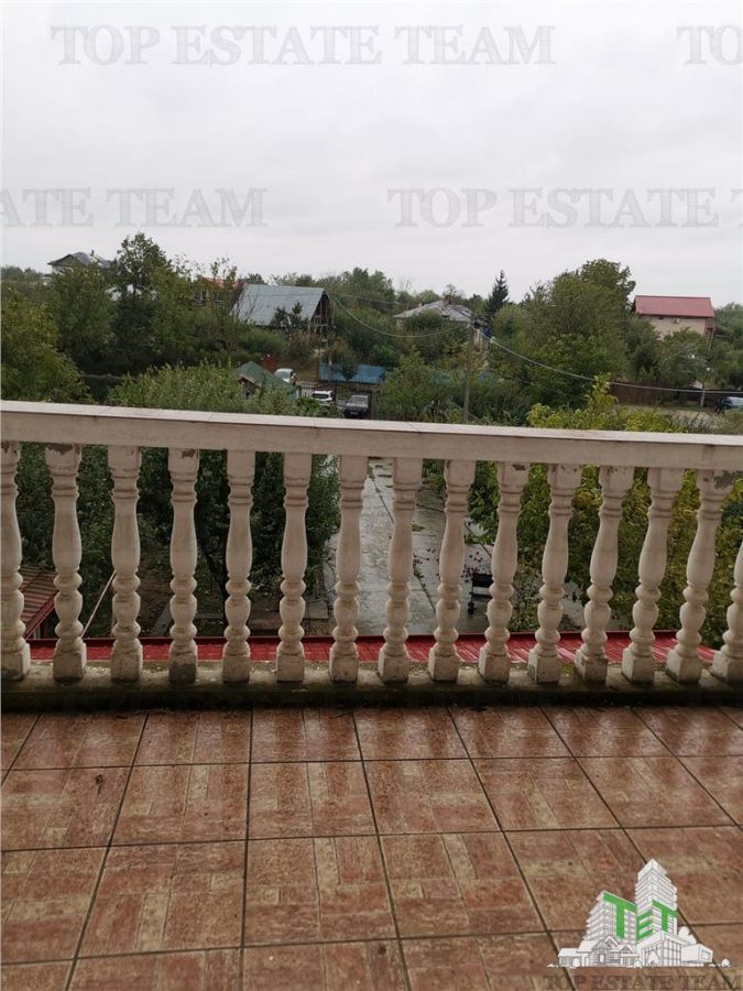 Vila cu etaj in Adunatii Copaceni, p+1+ pod + garaj + anexe, 5 camere, teren 1000mp - foto 3