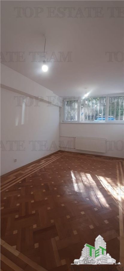 Spatii birou / comerciale de inchirat ,Universitate,  10 euro / mp - Bucuresti