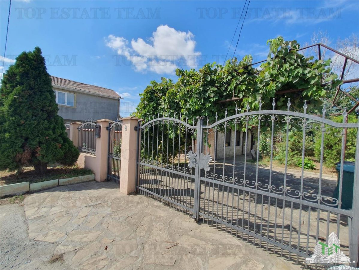 Casa individuala superba si teren generos TechirghiolÂ  - foto 9