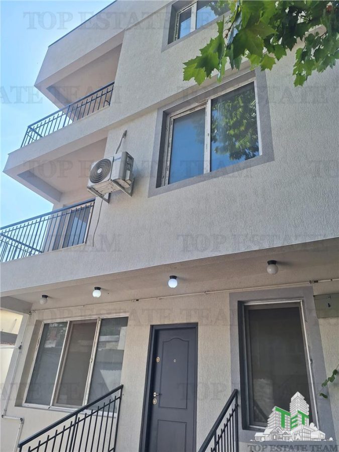 Vila intima cu terasa si teren langa bd. Lacul Tei - Bucuresti