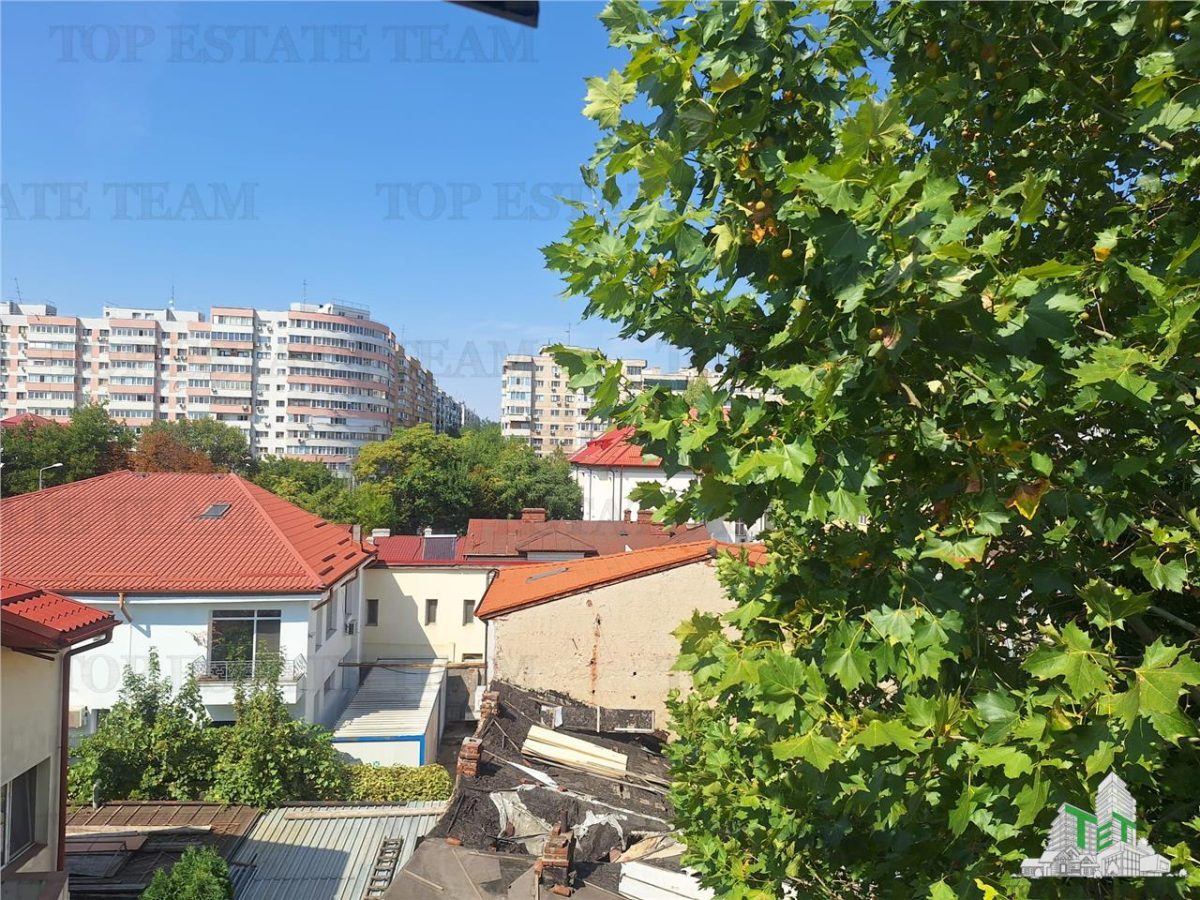 Vila intima cu terasa si teren langa bd. Lacul Tei - foto 7