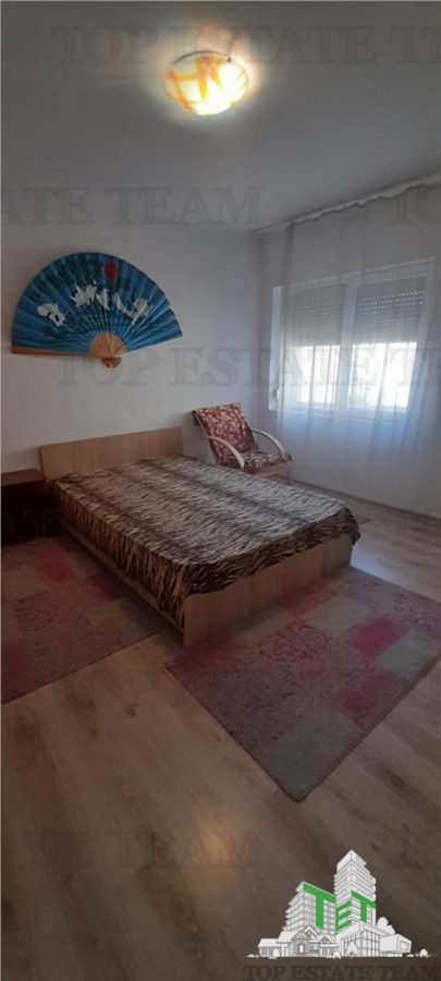 Unirii Marasesti apartament  in vila etaj 1/2 - foto 4