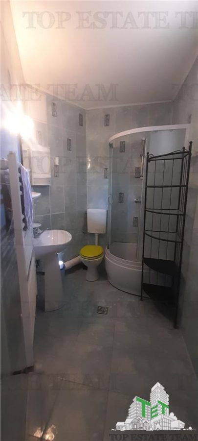 Unirii Marasesti apartament  in vila etaj 1/2 - foto 9