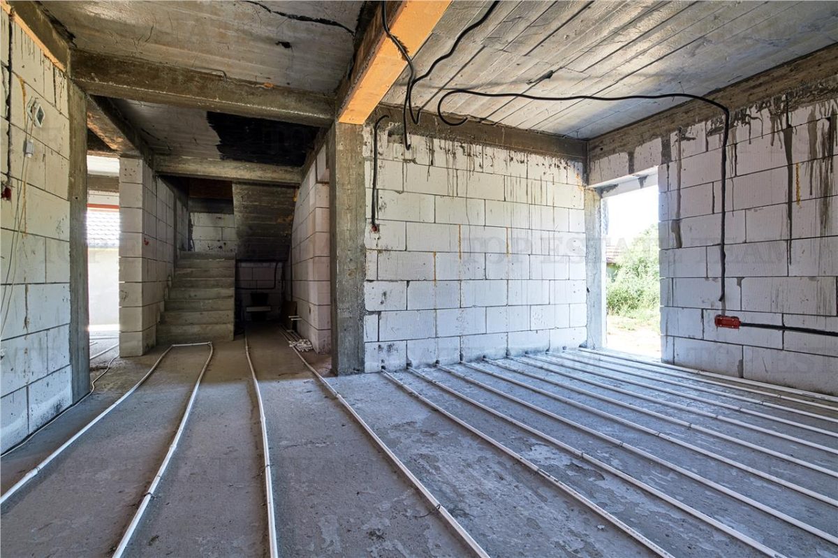 URGENT CASA NEFINALIZATA MIHAIL KOGALNICEANU - CONSTANTA - PLUS TEREN 1056MP - foto 6