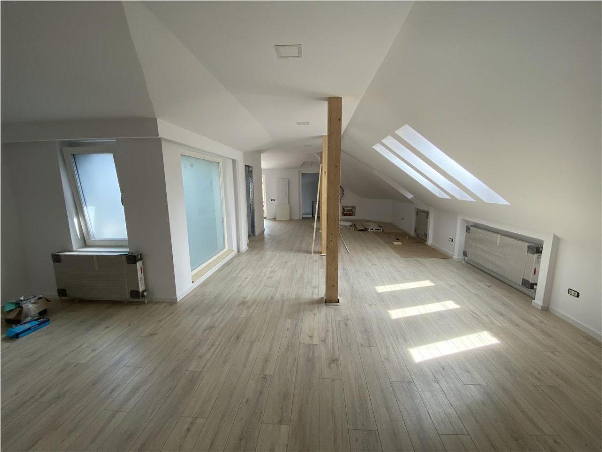 Vila de inchiriat in zona Capitale, office/rezidenta - foto 17