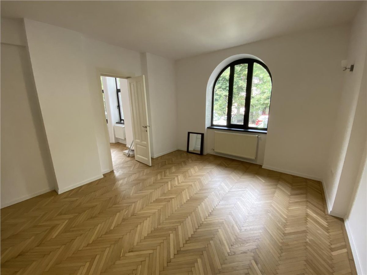 Vila de inchiriat in zona Capitale, office/rezidenta - foto 5