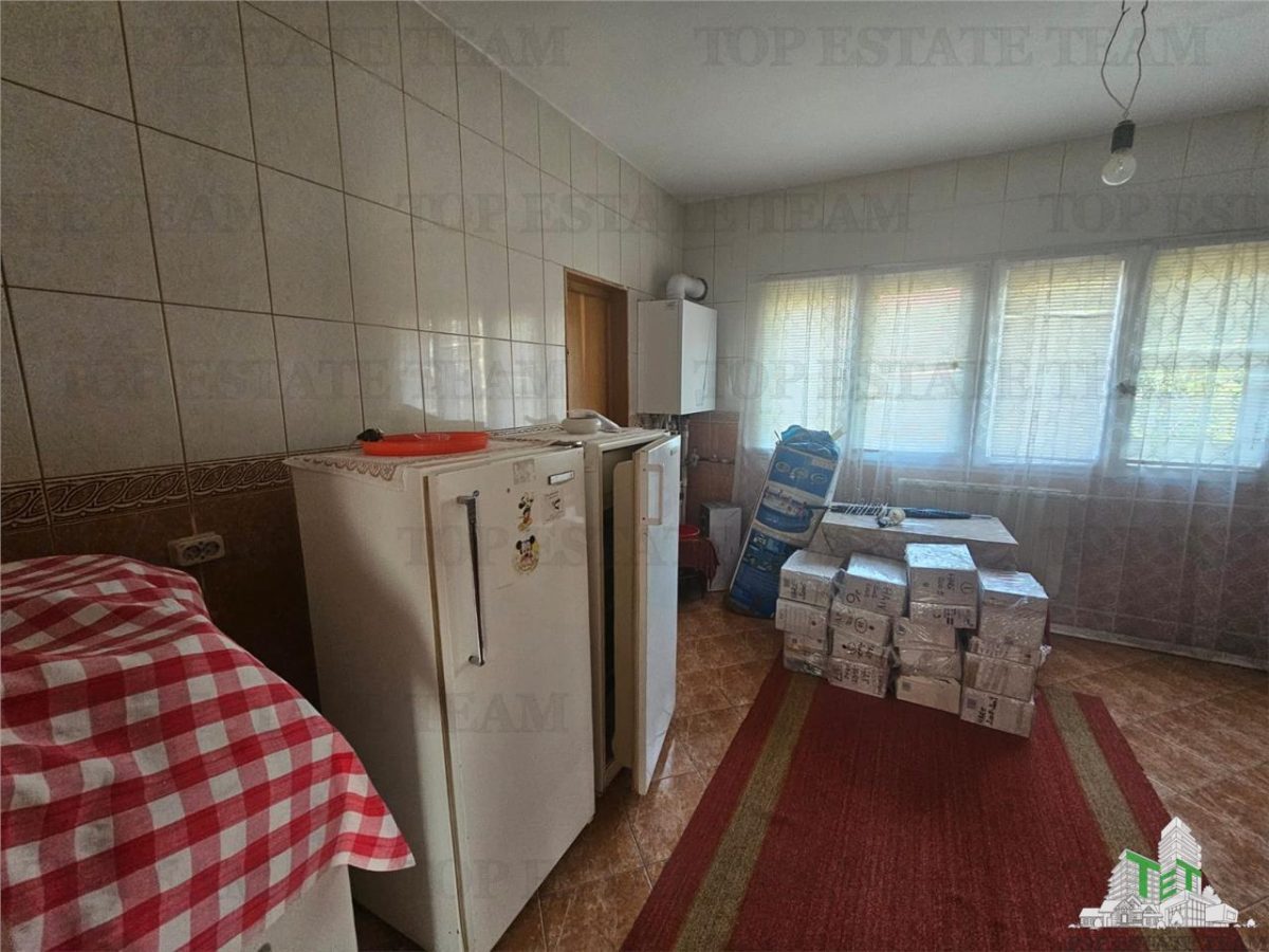 Vila spatioasa 6camere+garaj in centru Bolintin-Deal - foto 12