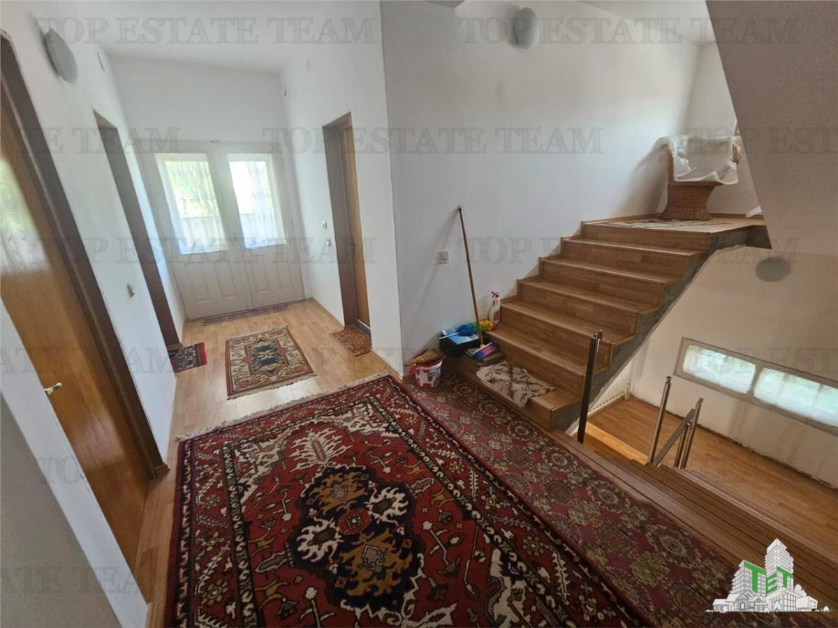 Vila spatioasa 6camere+garaj in centru Bolintin-Deal - foto 13