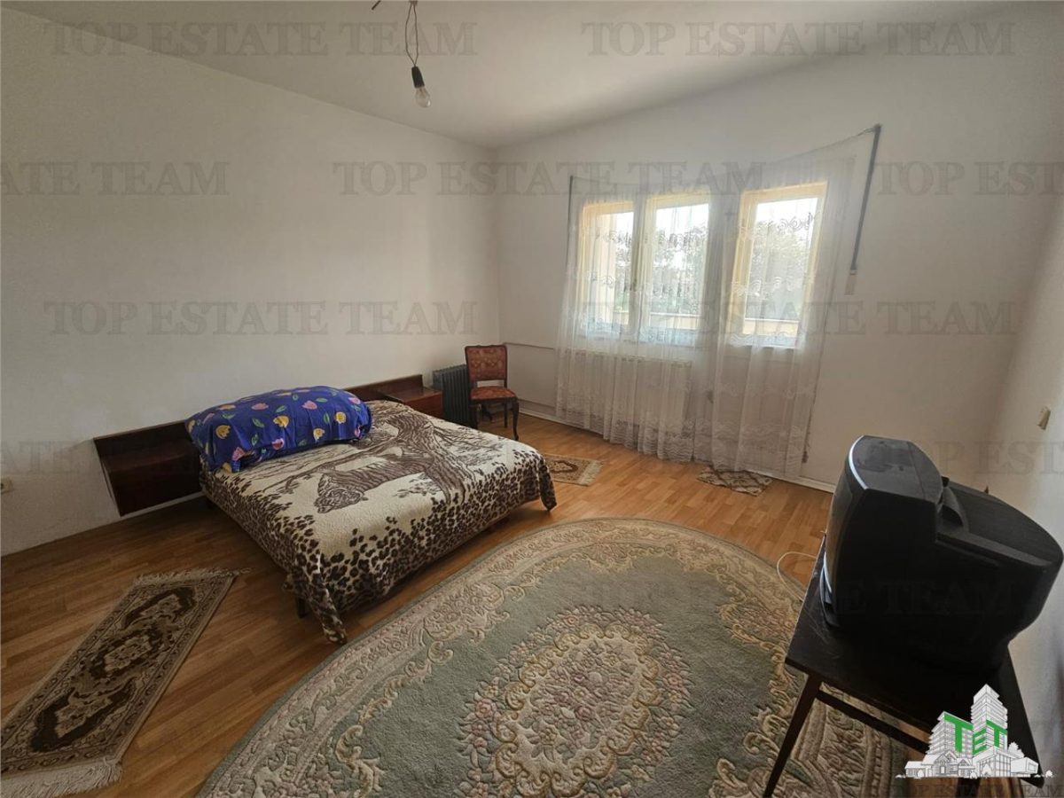 Vila spatioasa 6camere+garaj in centru Bolintin-Deal - foto 24