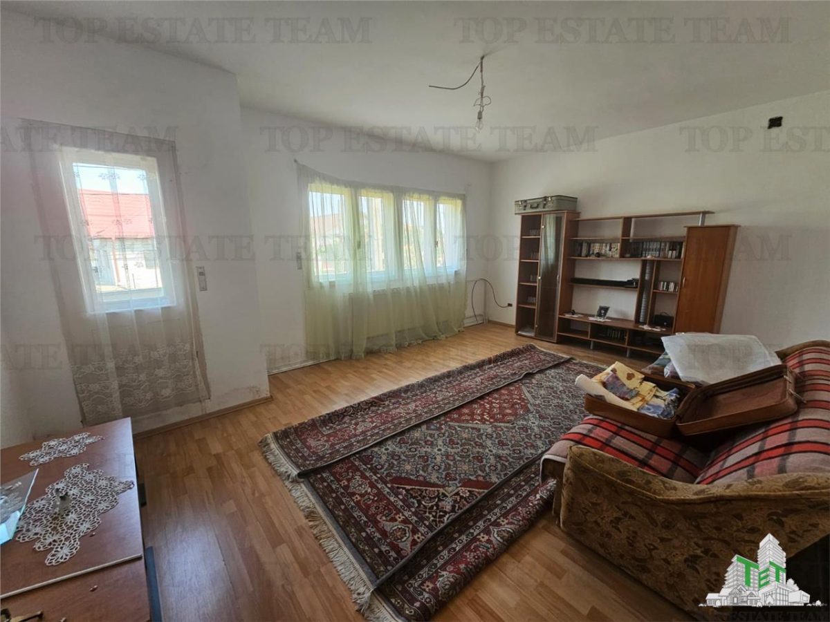 Vila spatioasa 6camere+garaj in centru Bolintin-Deal - foto 4