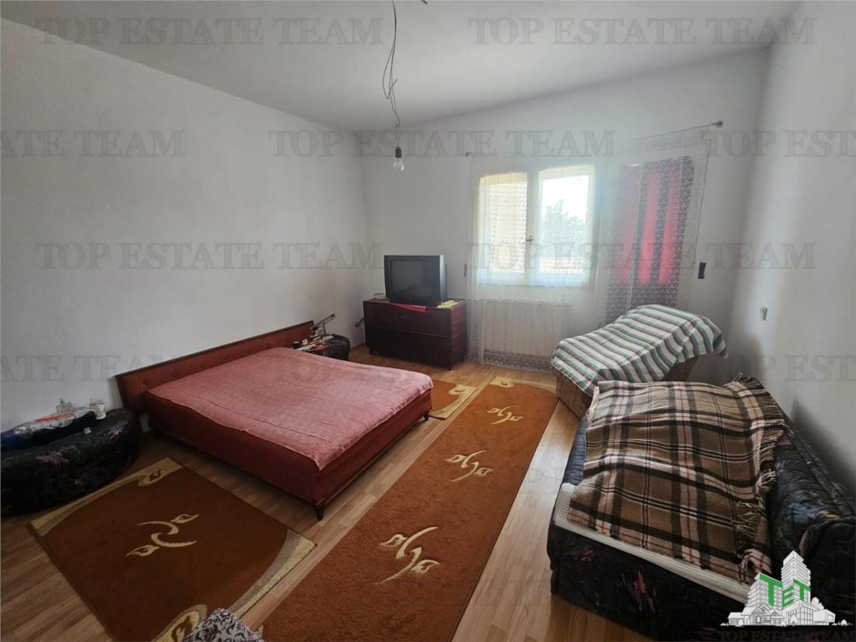 Vila spatioasa 6camere+garaj in centru Bolintin-Deal - foto 6