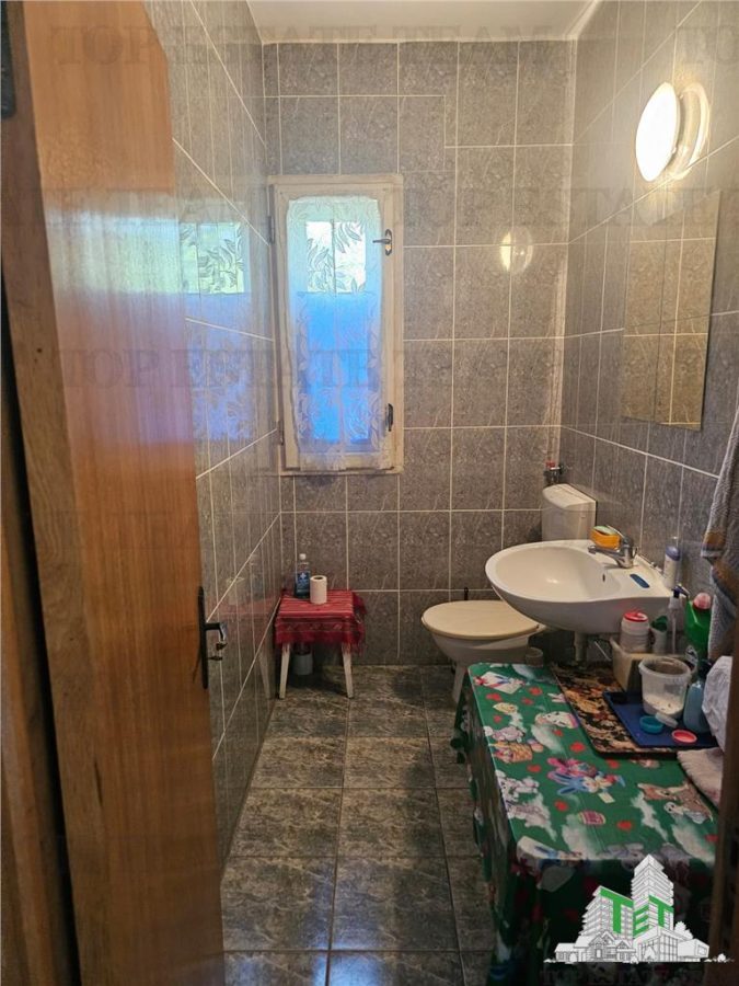 Vila spatioasa 6camere+garaj in centru Bolintin-Deal - foto 10