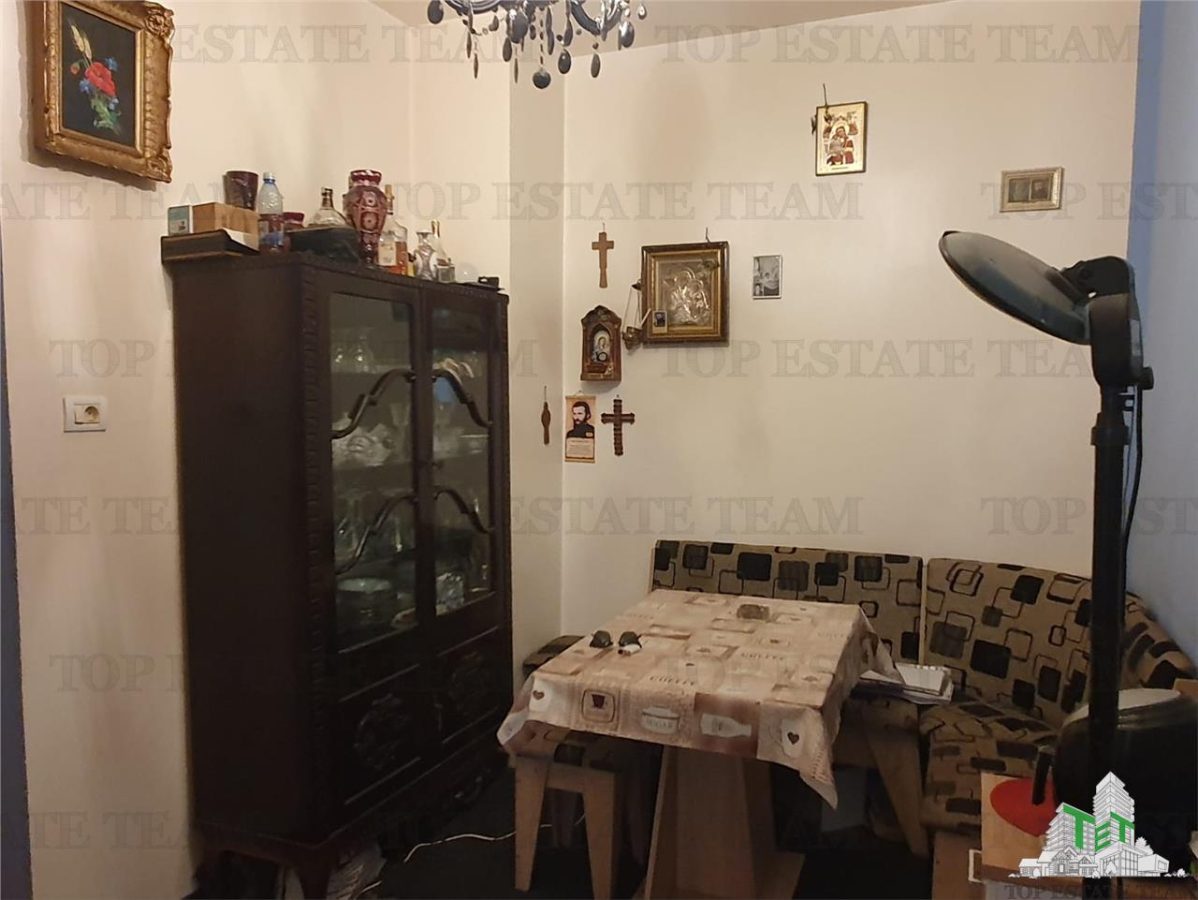 Spatiu extins central Liceul Mircea si Mare Constanta - foto 17