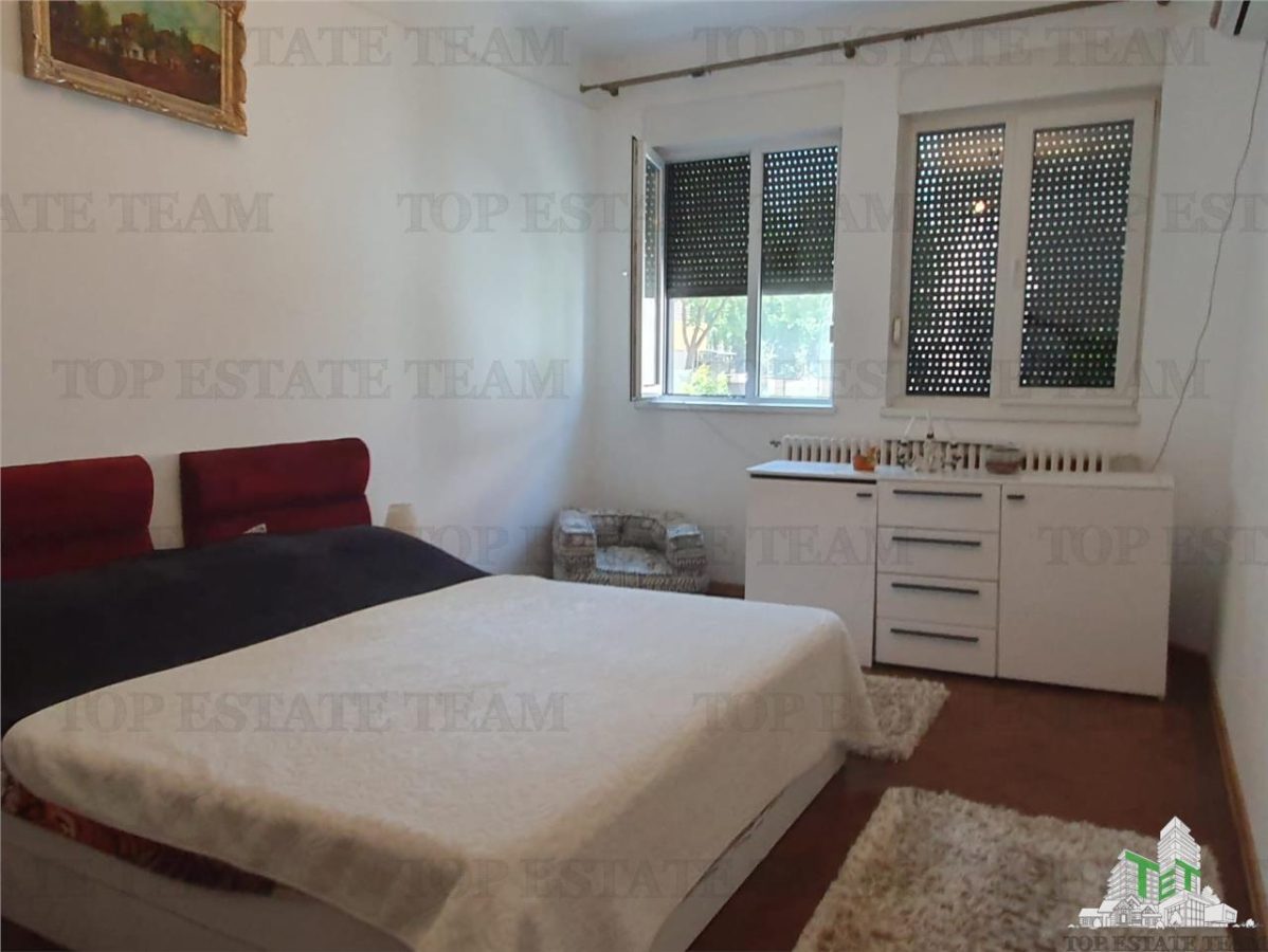 Spatiu extins central Liceul Mircea si Mare Constanta - foto 4