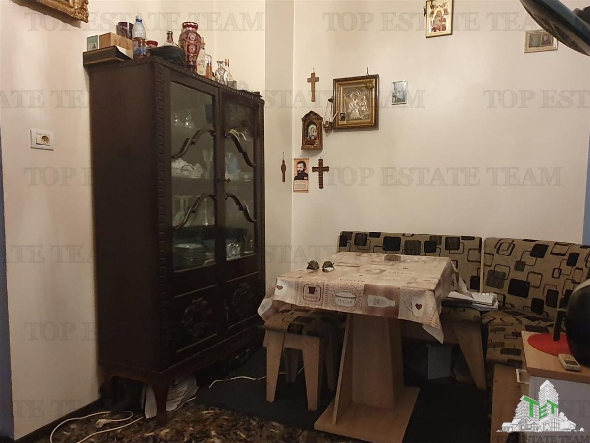 Spatiu extins central Liceul Mircea si Mare Constanta - foto 8