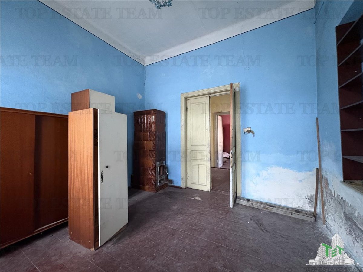 Casa cu farmec istoric, perfecta pentru un proiect de restaurare, zona ICIL, Constanta - foto 2