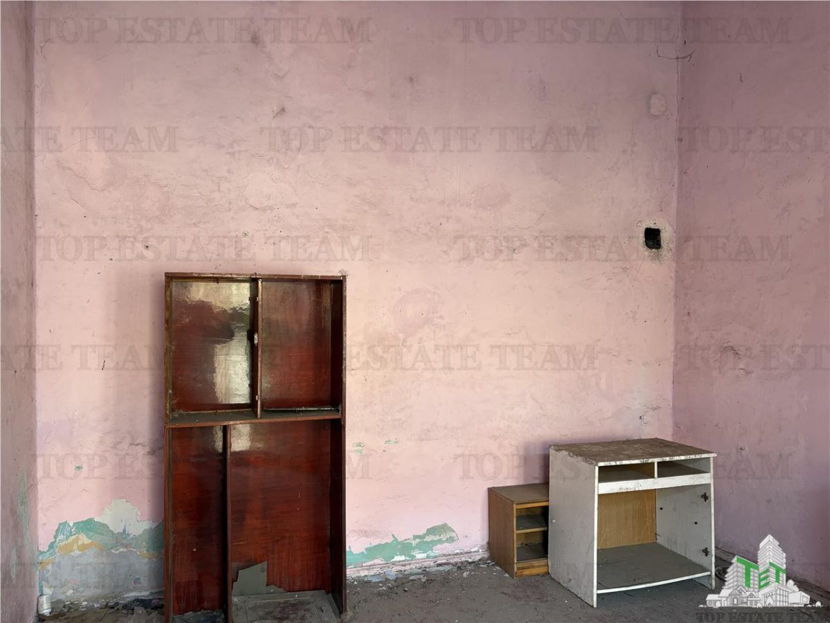 Casa cu farmec istoric, perfecta pentru un proiect de restaurare, zona ICIL, Constanta - foto 16