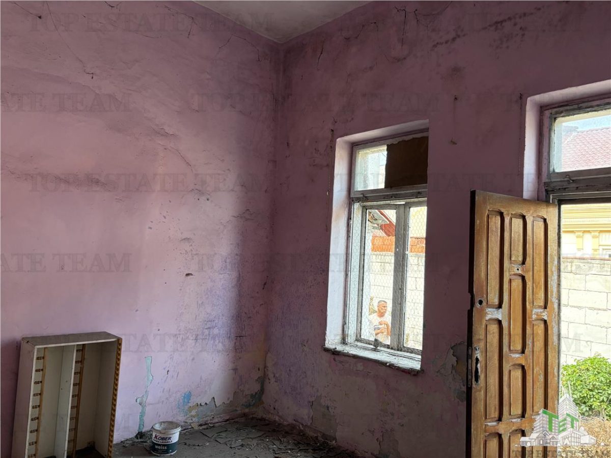 Casa cu farmec istoric, perfecta pentru un proiect de restaurare, zona ICIL, Constanta - foto 17